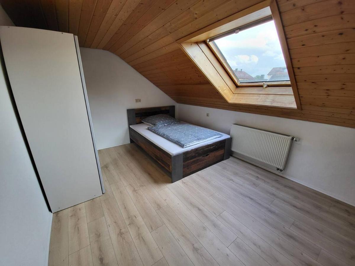 Zentrale Wohnung In Κράιλσχαϊμ Εξωτερικό φωτογραφία